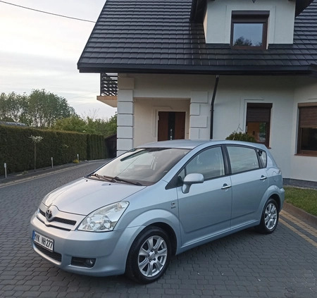 Toyota Corolla Verso cena 16999 przebieg: 201000, rok produkcji 2005 z Słupsk małe 211